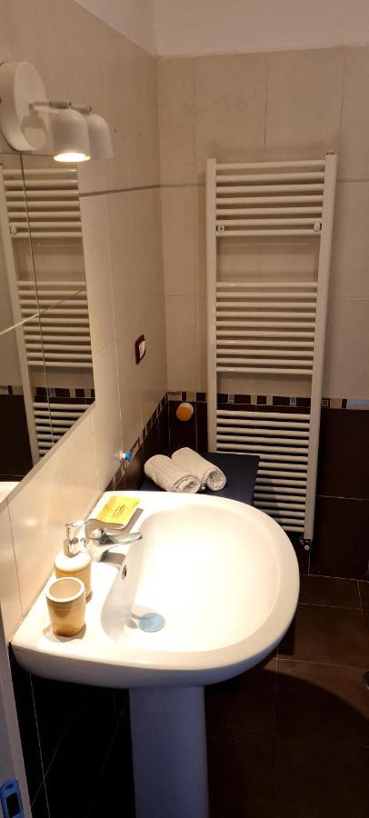 Salute Apartments Терни Экстерьер фото